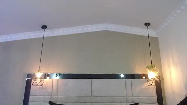 Snapshot of kimCosseyy chatting on October 2, 2:05 am kimCosseyy online show from October 2, 2:05 am