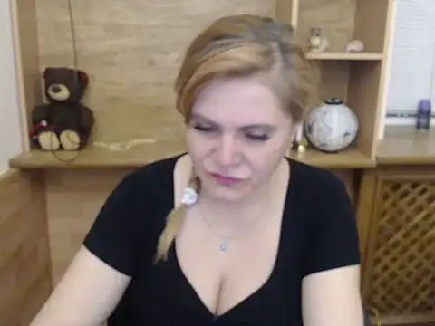 DaniellaKiss online show from April 27, 6:16 pm