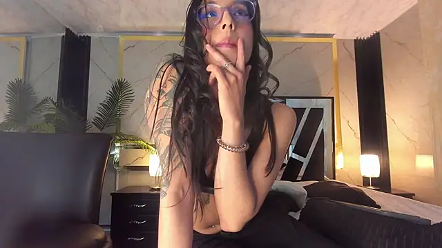 Snapshot of Princess_Violett chatting on September 10, 2:50 pm Princess Violett online show from September 10, 2:50 pm