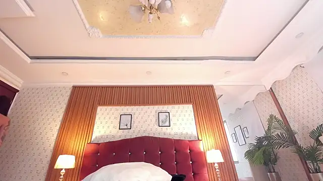 Princess Violett online show from October 31, 3:27 pm