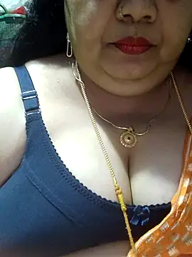 Snapshot of tamilthanushri chatting on October 7, 8:52 am tamilthanushri online show from October 7, 8:52 am
