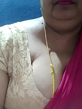 Snapshot of tamilthanushri chatting on September 15, 12:57 pm tamilthanushri online show from September 15, 12:57 pm