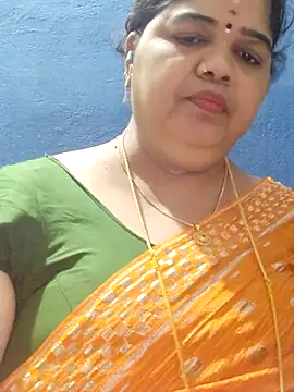 Snapshot of tamilthanushri chatting on September 16, 12:57 pm tamilthanushri online show from September 16, 12:57 pm