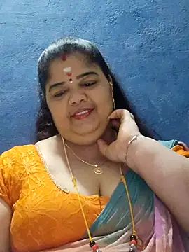 Snapshot of tamilthanushri chatting on September 11, 5:19 am tamilthanushri online show from September 11, 5:19 am