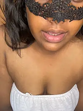 Nethmi156 online show from April 28, 11:03 am