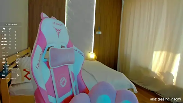 aesthetics  tease online show from October 24, 7:15 am