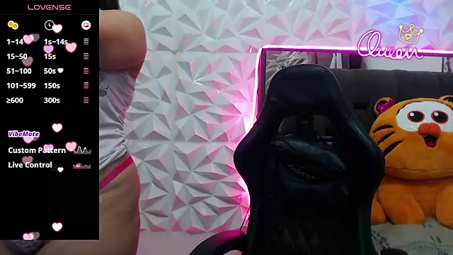 Allie Vergara online show from April 22, 3:58 am