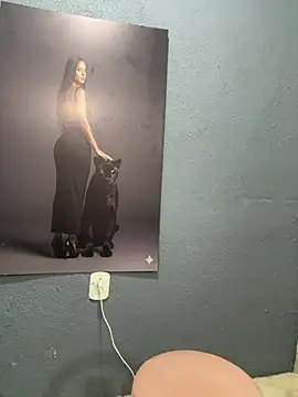 Elamesmamorena online show from April 24, 12:30 pm