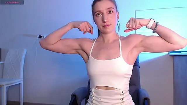 Eva Hailey  online show from June 7, 8:10 am