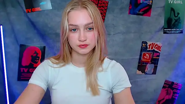 Snapshot of MademoiselleCl chatting on September 23, 12:58 pm MademoiselleCl online show from September 23, 12:58 pm