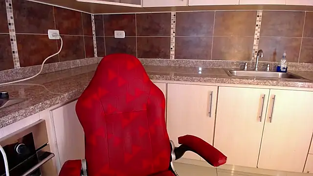 anna alvarez online show from April 7, 12:07 pm