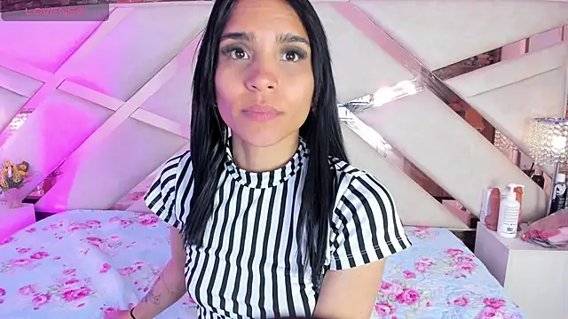 sophie pariss online show from November 22, 4:26 am