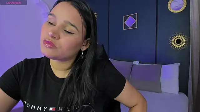 lia sexx19 online show from April 26, 2:42 am