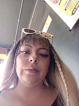 madelaine- online show from April 26, 7:11 pm