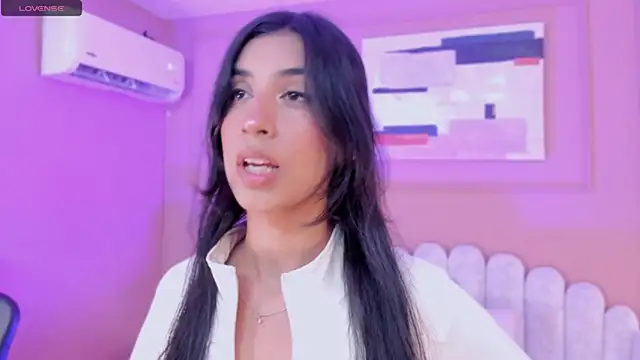 zia cooper online show from April 29, 7:19 pm