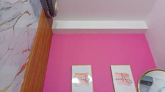 littleebonymommy online show from July 2, 3:23 am