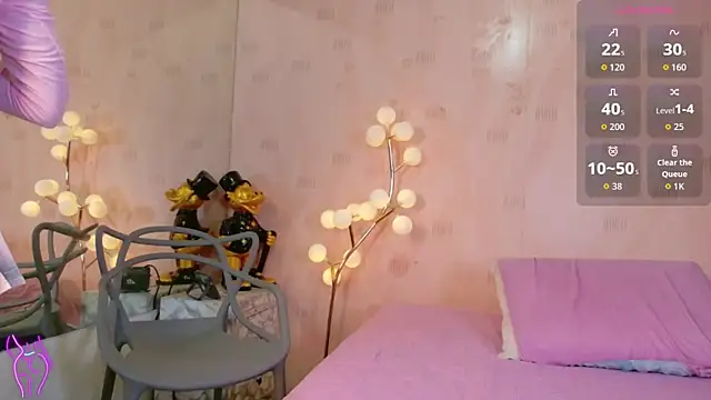 littleebonymommy online show from April 24, 7:49 pm