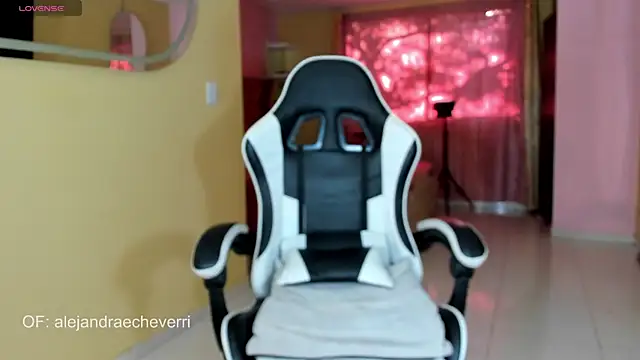 AlessaEcheverri online show from September 15, 10:17 pm