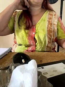 Popinasq online show from October 31, 3:16 pm