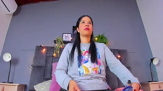 DulceAurora   online show from April 26, 10:13 am