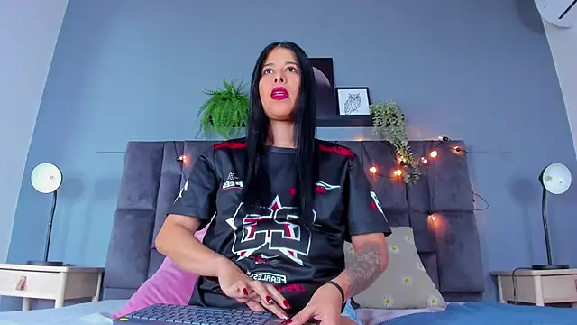 DulceAurora   online show from April 22, 2:52 am