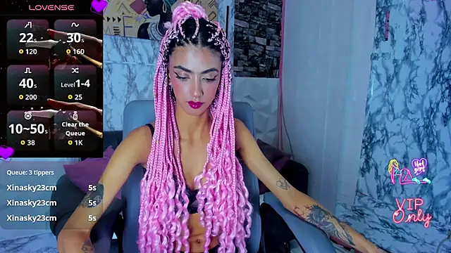 Queen Cuarxxo online show from April 21, 1:42 am