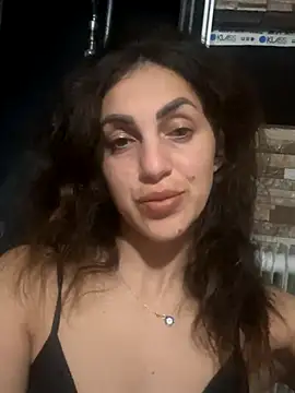 EmaSkyes online show from November 16, 6:30 pm