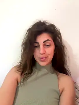 EmaSkyes online show from November 3, 6:06 am