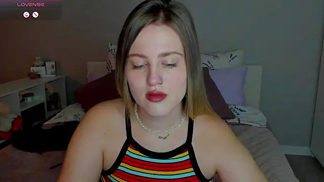  Sarah Soul  online show from October 11, 12:04 am