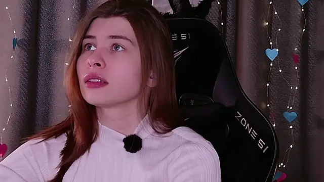 callmetori online show from April 22, 11:07 am