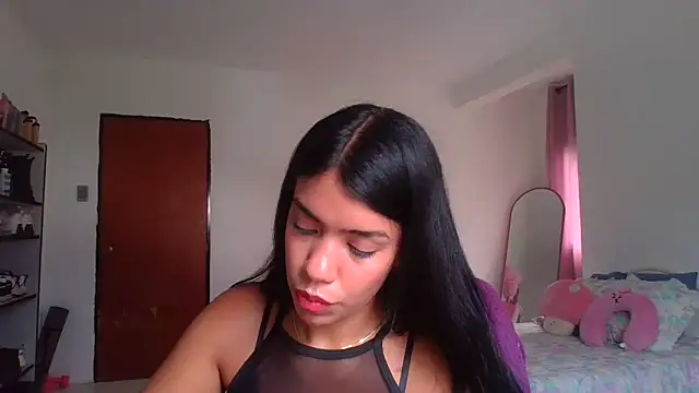 -Naomyy- online show from September 19, 7:46 pm