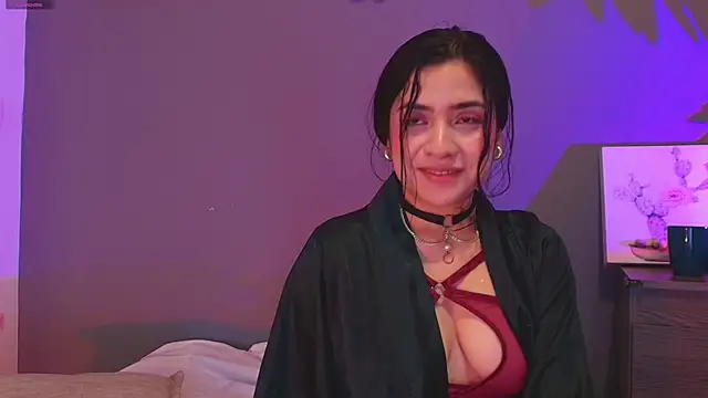 adara johnson   online show from April 25, 12:41 pm