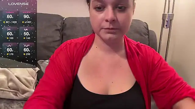 NaughtyWifeUK online show from November 14, 1:16 am