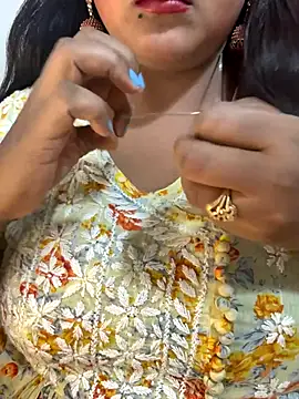 Snapshot of Ayesha_mahi chatting on September 18, 9:19 am Ayesha mahi online show from September 18, 9:19 am