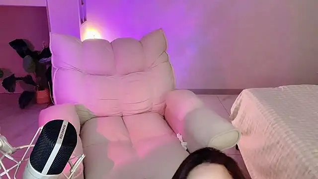 Daisy-77 online show from October 8, 5:06 pm