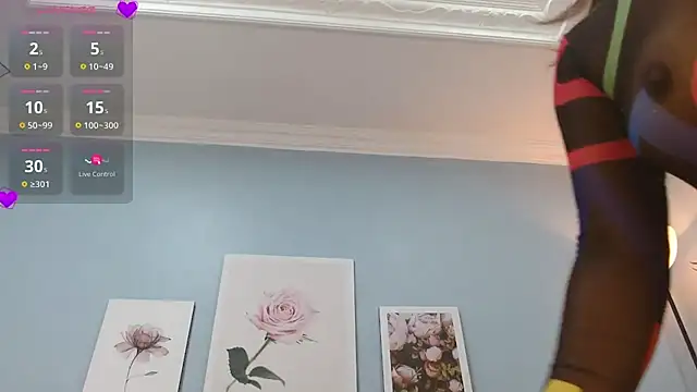 cintia hills online show from March 25, 3:23 am