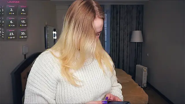 ZaraCreedon online show from October 8, 5:34 am