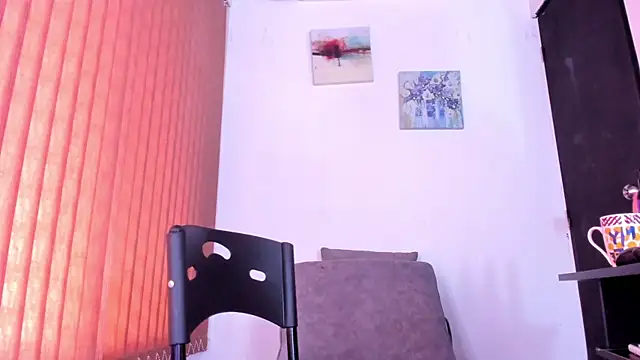 alondrabigtits online show from March 13, 12:50 pm