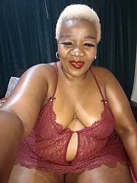 dirasweetlipsxx online show from June 29, 8:30 pm