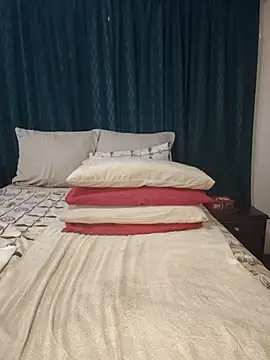 dirasweetlipsxx online show from November 1, 9:13 am