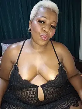 dirasweetlipsxx online show from July 24, 7:55 pm