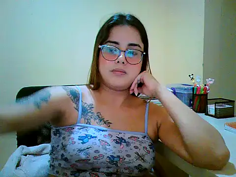 maliamiller online show from September 30, 1:55 am