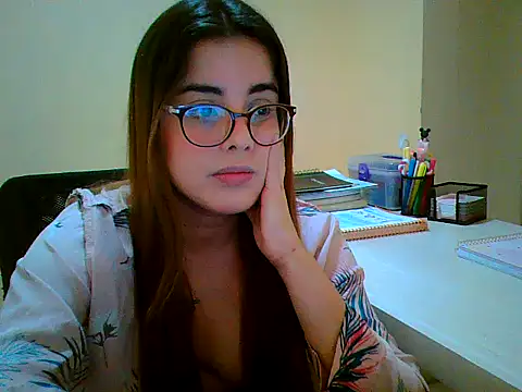 maliamiller online show from September 14, 12:41 am