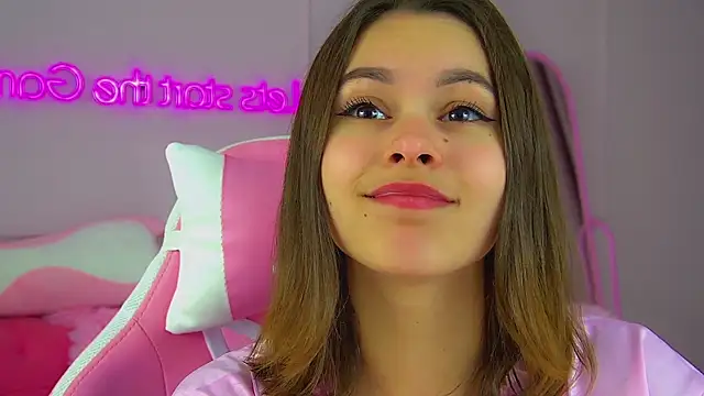 PollyLanders online show from October 12, 6:21 pm