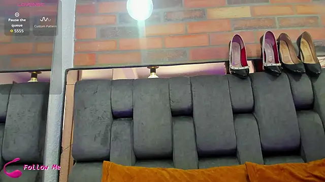 JESSYCORTES online show from September 19, 2:27 pm