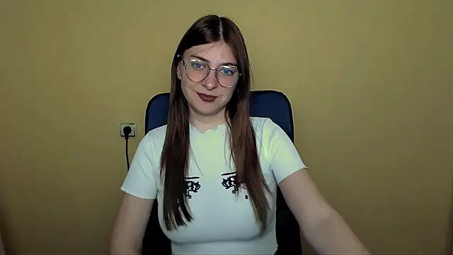 Luna Lush  online show from April 25, 9:56 am