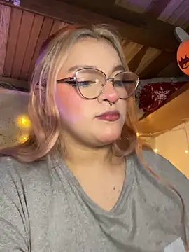 SophiaWeestt99 online show from February 3, 3:15 am