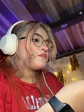 SophiaWeestt99 online show from April 23, 5:04 am