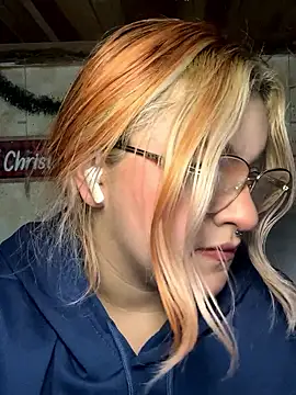 SophiaWeestt99 online show from January 13, 3:12 am