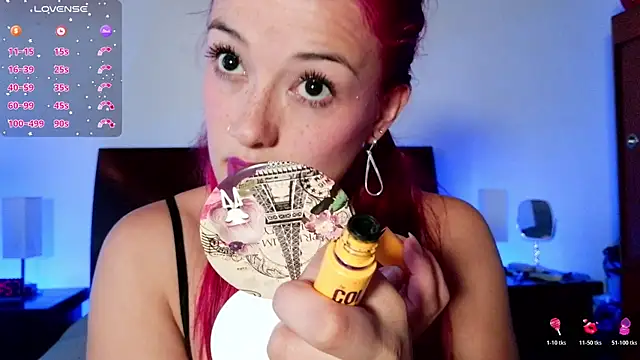 luccycollins  online show from June 11, 2:58 pm